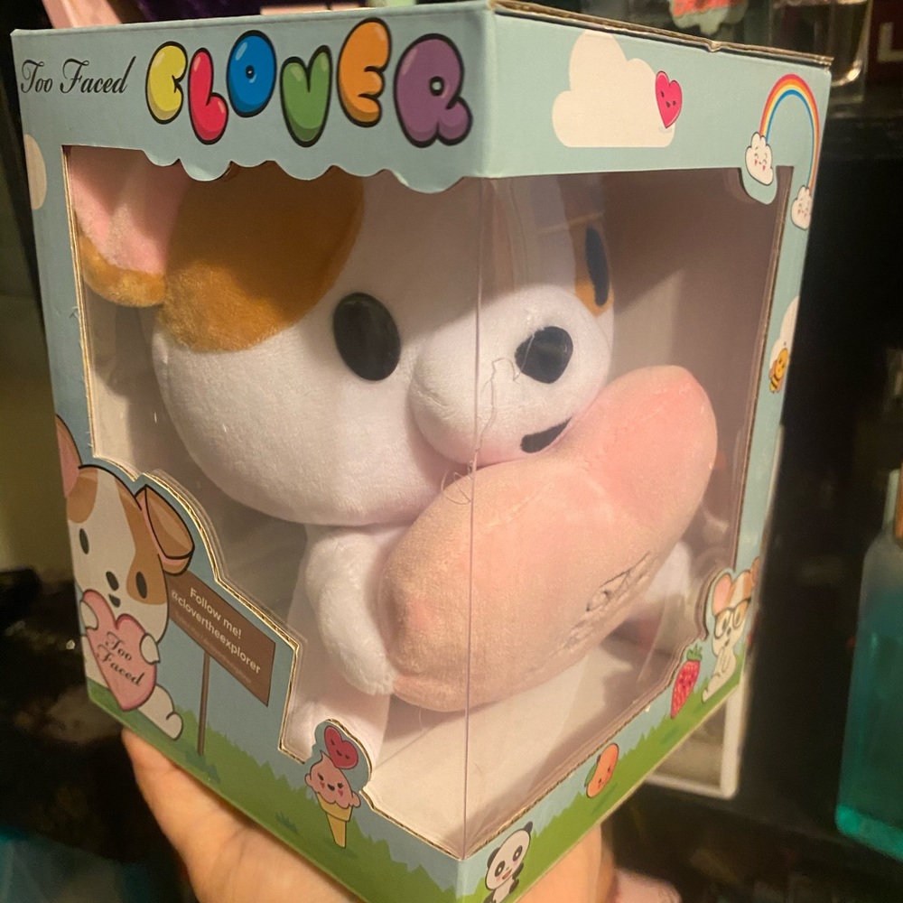 Too Faced “Clover” Collectible NIB 😍